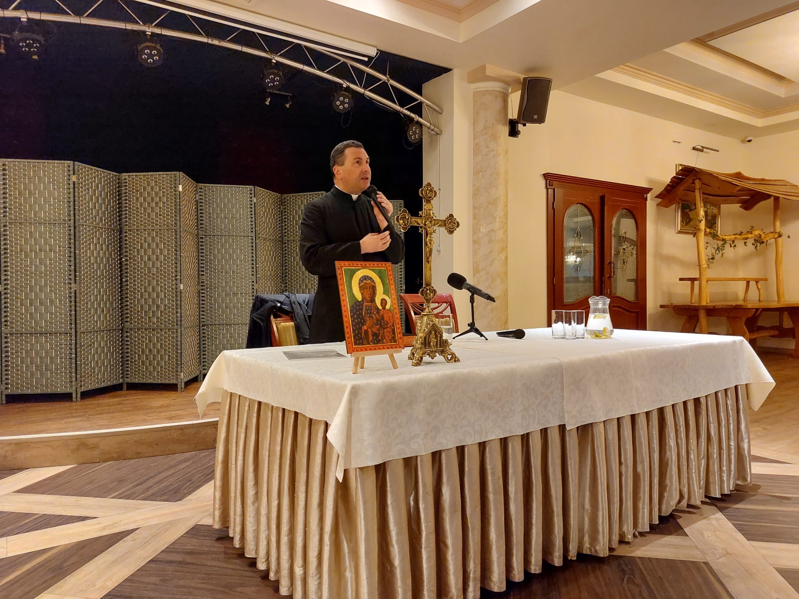 Father Stehlin's conference in the heart of Catholic Poland. 2 02.Czestochowa5.10.2022 scaled