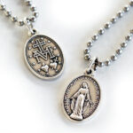 Madaille 1 Kette2