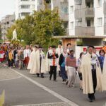 Rückblick: Rosenkranzprozession in Einsiedeln mit 750 Personen 9 20231006 164619 02195