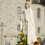 Rückblick: Rosenkranzprozession in Einsiedeln mit 750 Personen 15 20231006 172922 02484