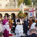 Rückblick: Rosenkranzprozession in Einsiedeln mit 750 Personen 22 20231006 174849 02581