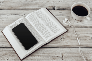 bible smartphone envato by FabrikaPhoto